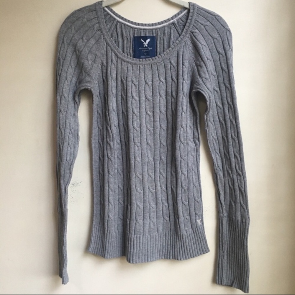 American Eagle Cable Knit Gray Scoop Neck Sweater